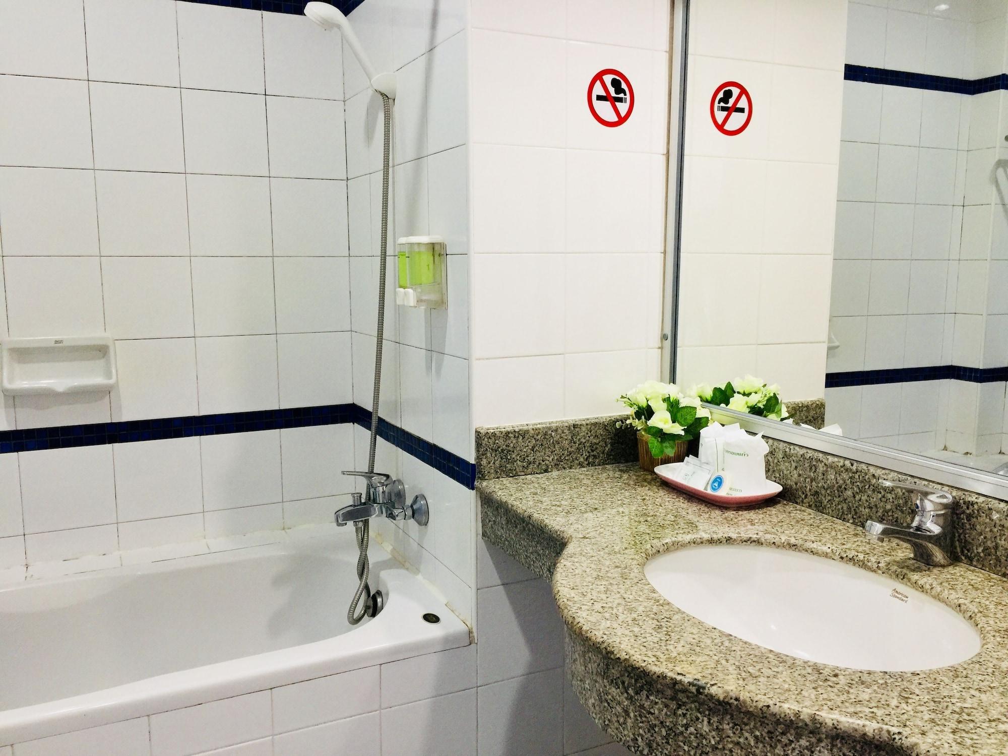 Krabi Golden Hill Hotel Екстер'єр фото